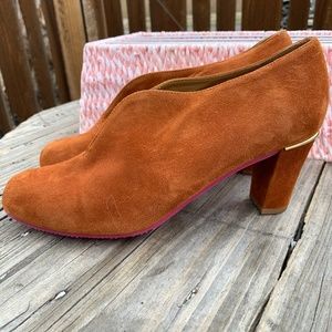 5028 Suede Booties with Pink Soles Size 7